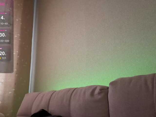 lololozhechka live cam on BongaCams