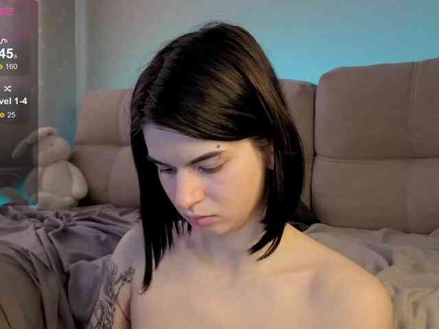 lololozhechka Live Webcam on BongaCams