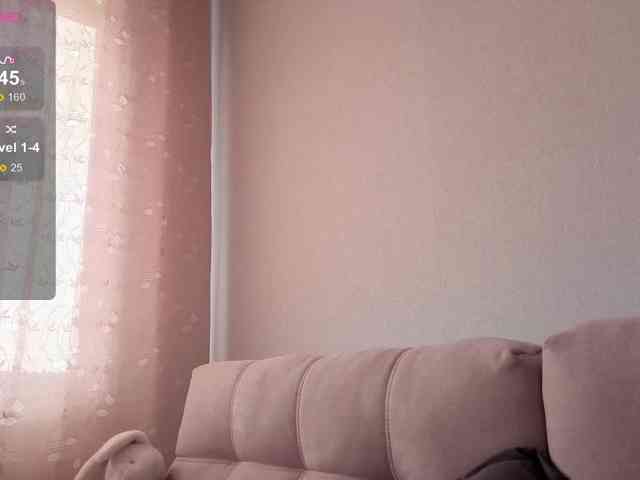 lololozhechka Live Webcam on BongaCams