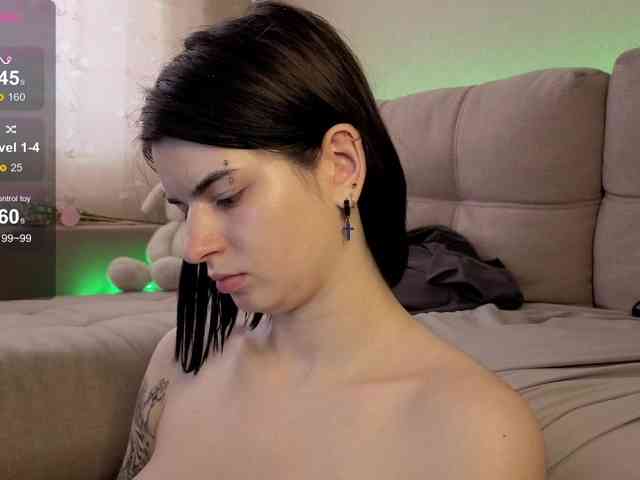 lololozhechka webcam