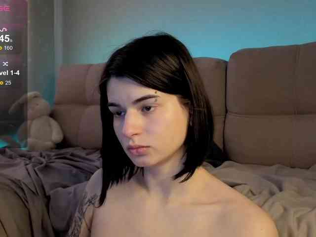 lololozhechka Live Webcam on BongaCams