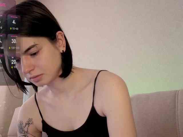 lololozhechka webcam