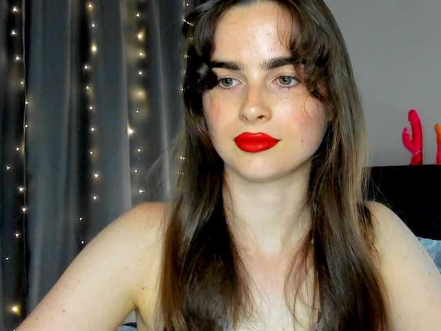 megannfox3 live cam on BongaCams