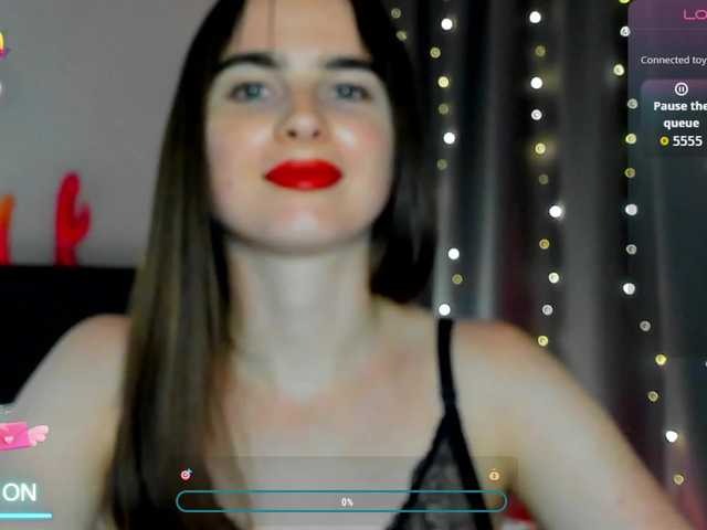 megannfox3 live cam on BongaCams