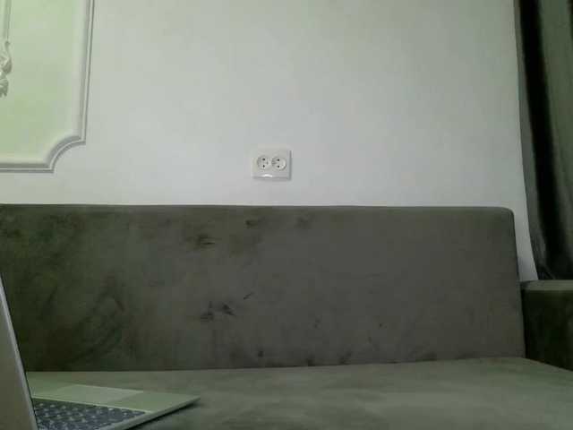 lola-lipps live cam on BongaCams