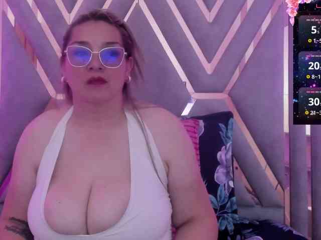 agata-ruizz webcam