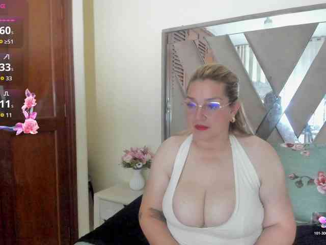 agata-ruizz webcam
