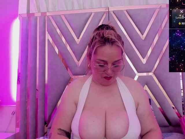 agata-ruizz webcam