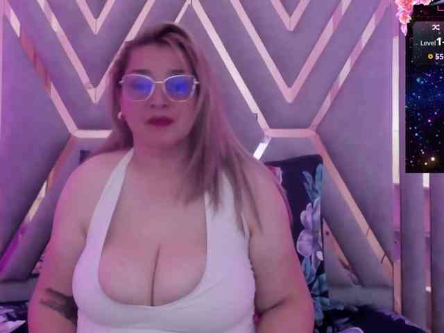 agata-ruizz webcam