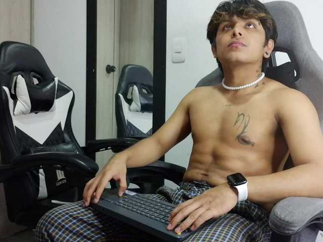dannyfans live webcam show