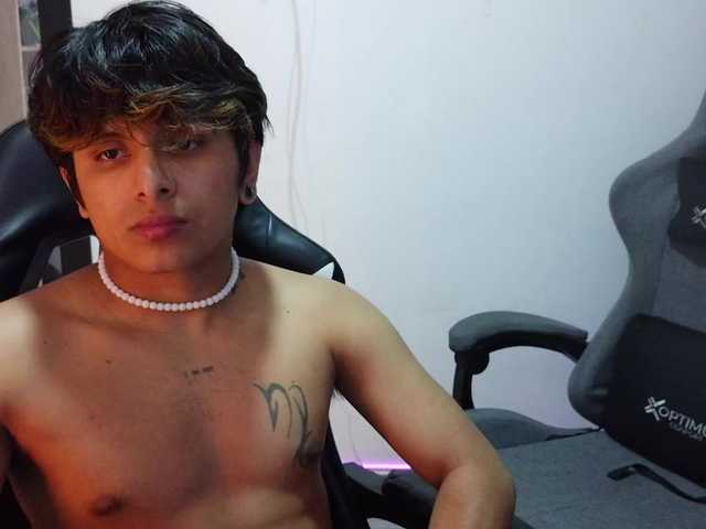 dannyfans live webcam show