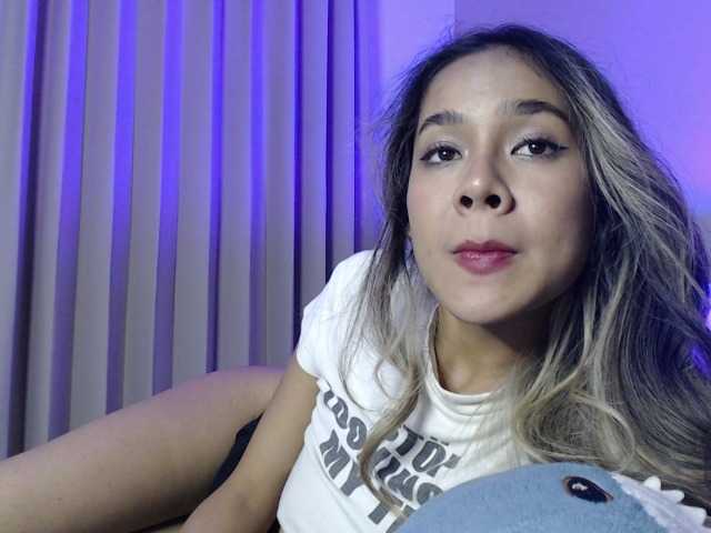 lilypeachxx live cam