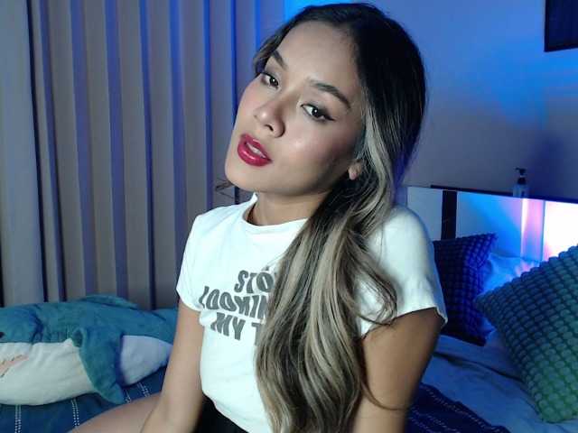lilypeachxx live cam on BongaCams