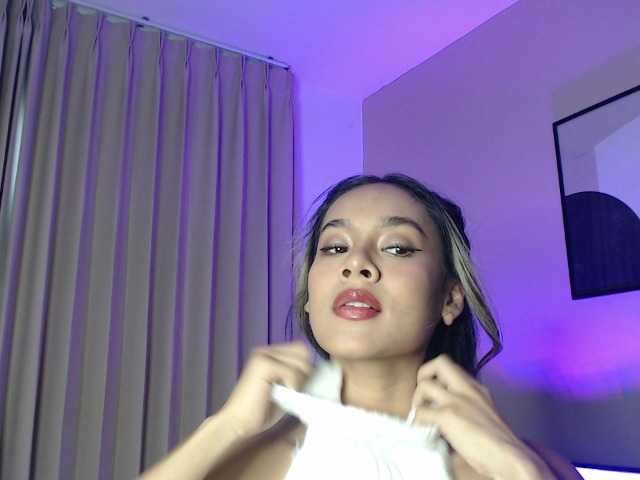 lilypeachxx live cam on BongaCams
