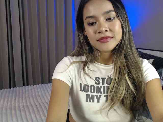 lilypeachxx webcam