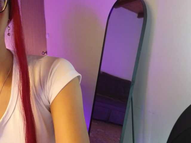 LiaVarel live cam on BongaCams