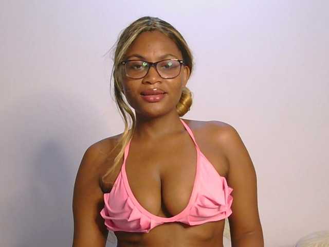 SassyAngels, live now on BongaCams