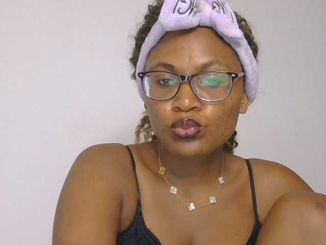 SassyAngels live webcam show