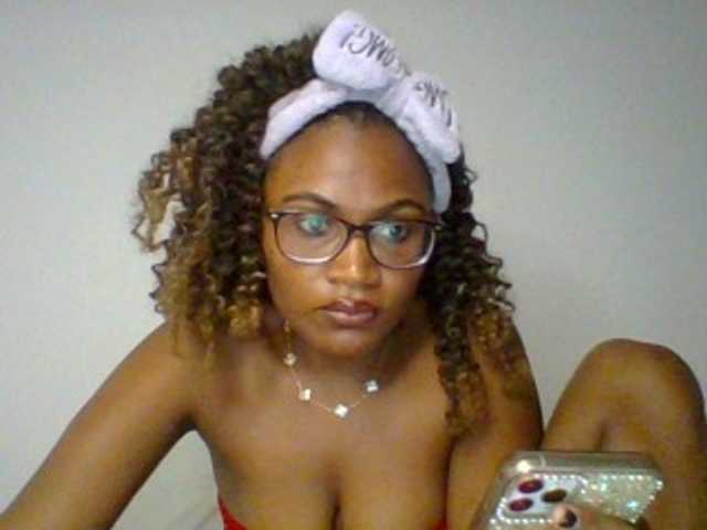 SassyAngels live webcam show