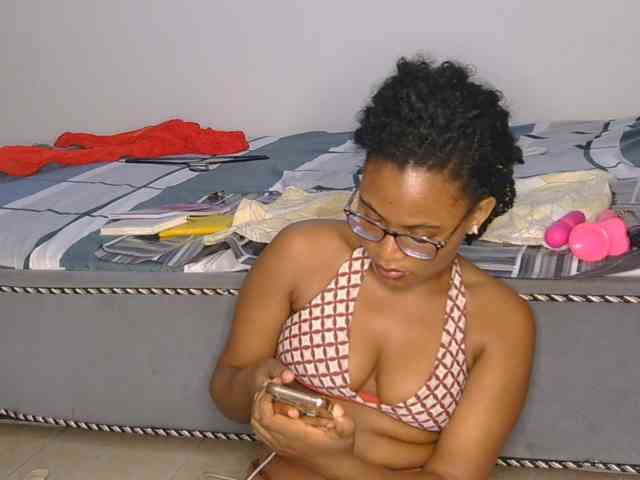 SassyAngels webcam