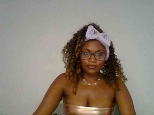 SassyAngels webcam