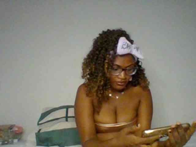 SassyAngels webcam