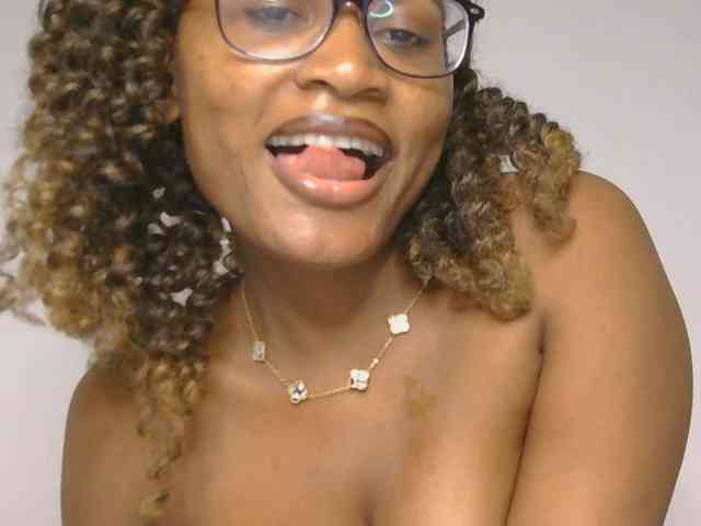 SassyAngels webcam