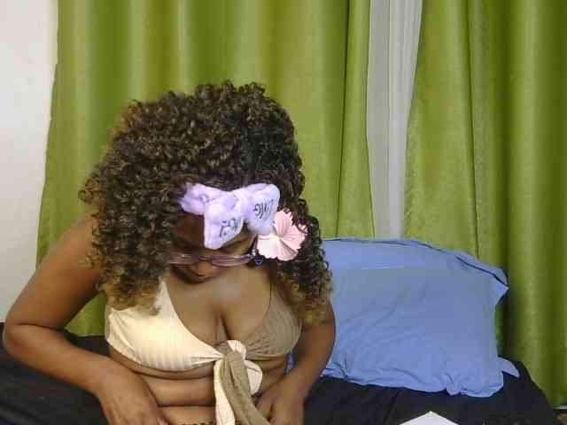 SassyAngels webcam