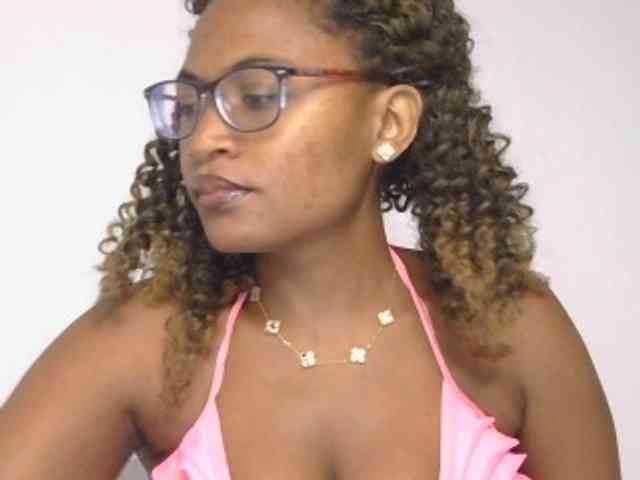 SassyAngels webcam