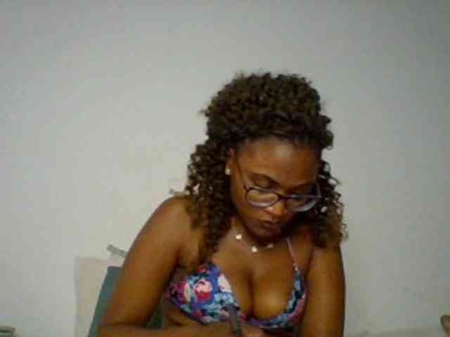 SassyAngels webcam