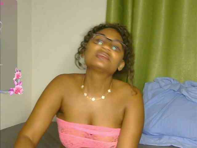 SassyAngels webcam