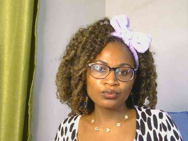 SassyAngels webcam