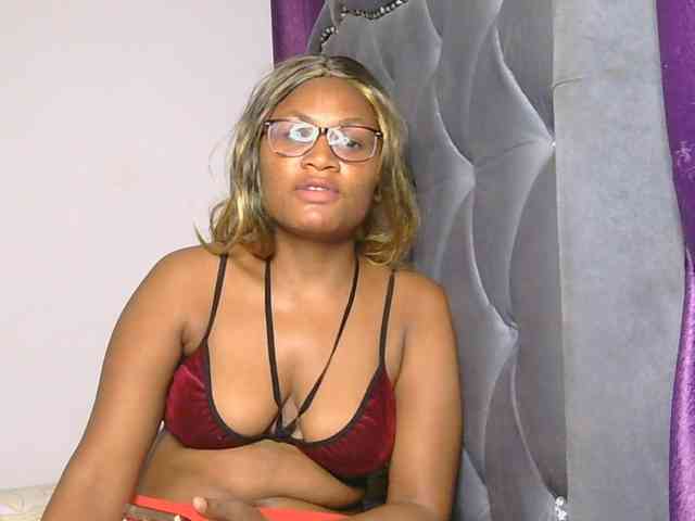SassyAngels webcam