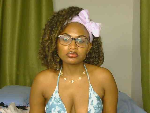 SassyAngels webcam