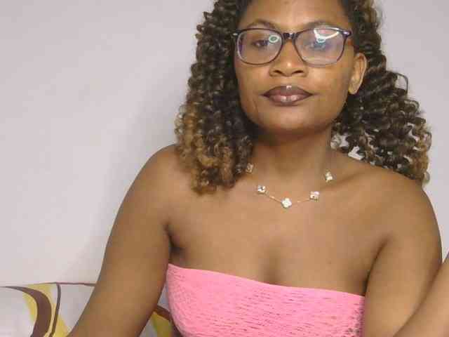 SassyAngels webcam