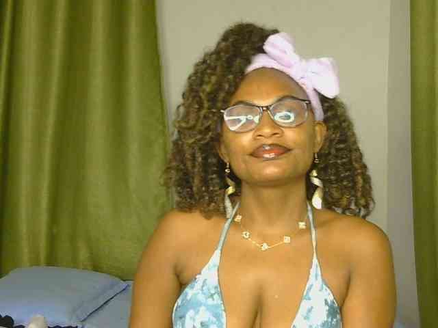 SassyAngels webcam