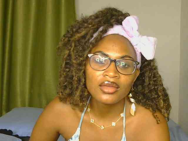 SassyAngels webcam