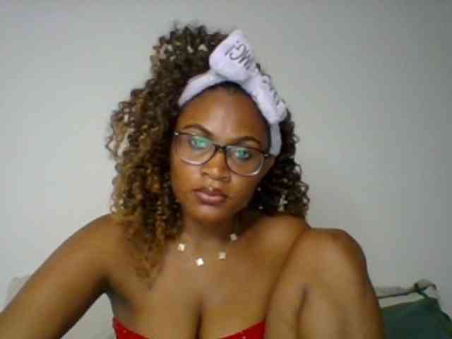 SassyAngels webcam