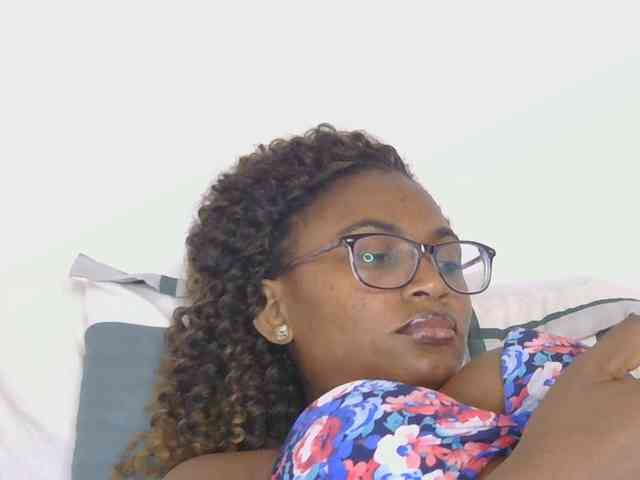 SassyAngels webcam