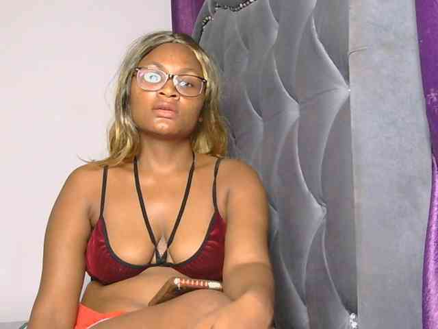 SassyAngels webcam
