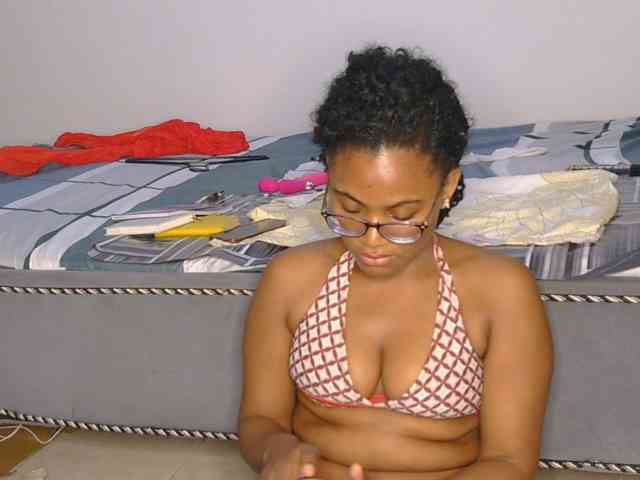 SassyAngels webcam