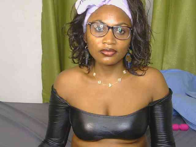 SassyAngels webcam