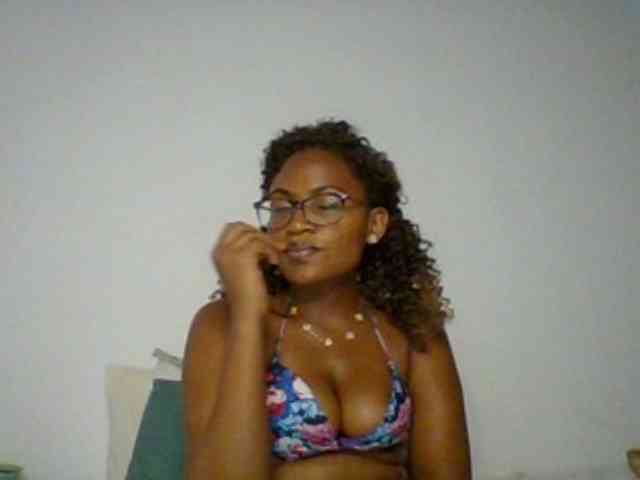 SassyAngels webcam