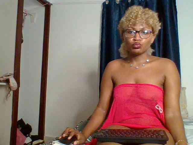 SassyAngels webcam