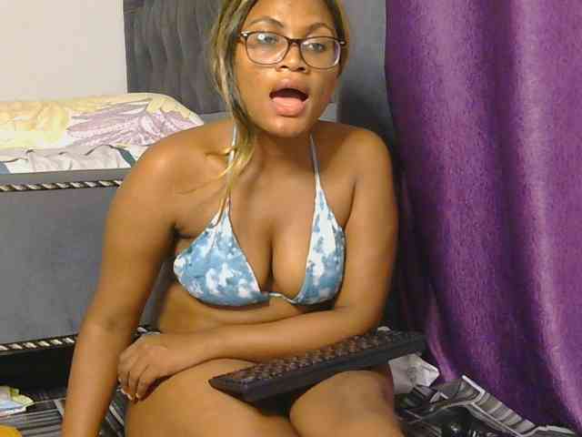 SassyAngels webcam