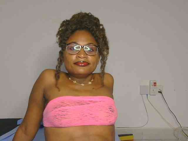 SassyAngels webcam