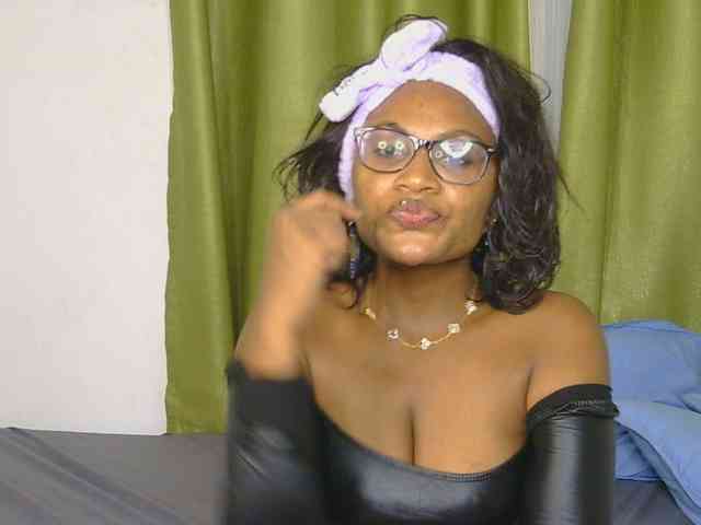SassyAngels webcam