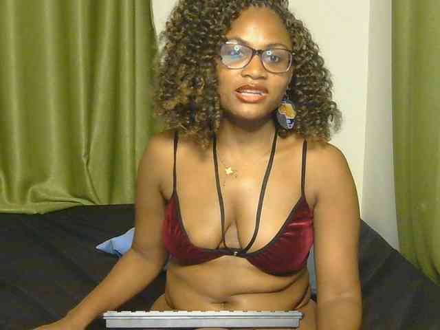 SassyAngels webcam
