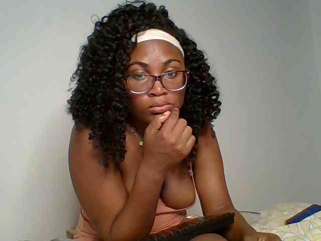 SassyAngels Live Webcam on BongaCams
