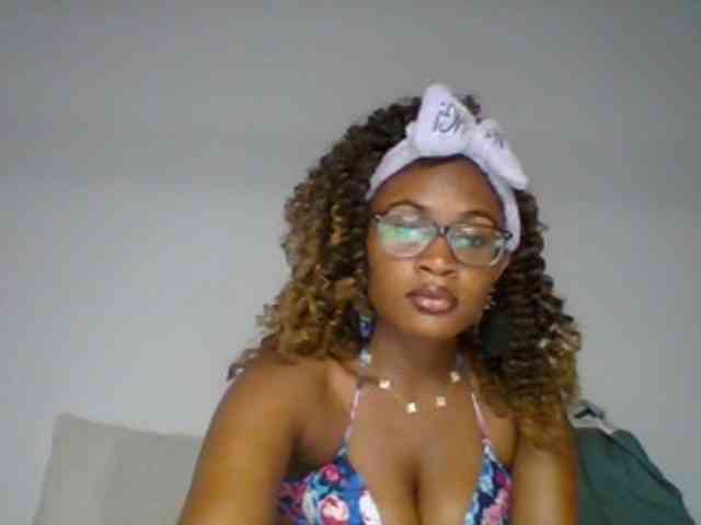 SassyAngels webcam